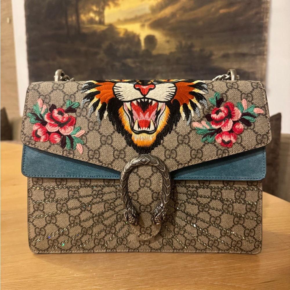 Gucci Dionysus Beige and Blue Embroidered Bag